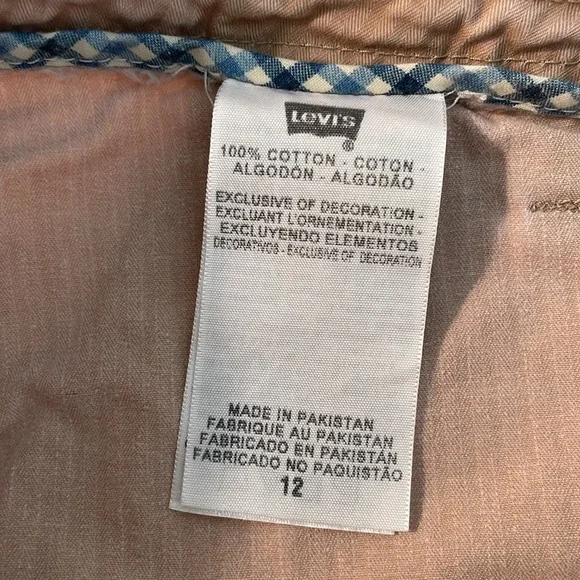 Levi’s Cropped Cargo Pants - Picture 4 of 6